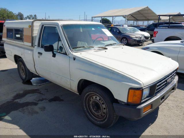  Salvage Toyota Pickup