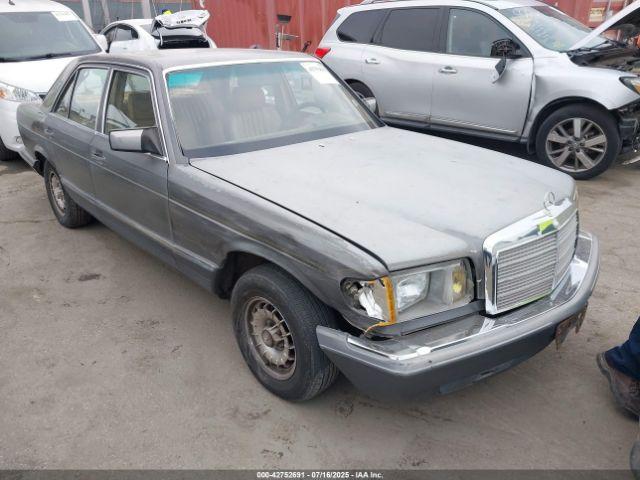  Salvage Mercedes-Benz 300