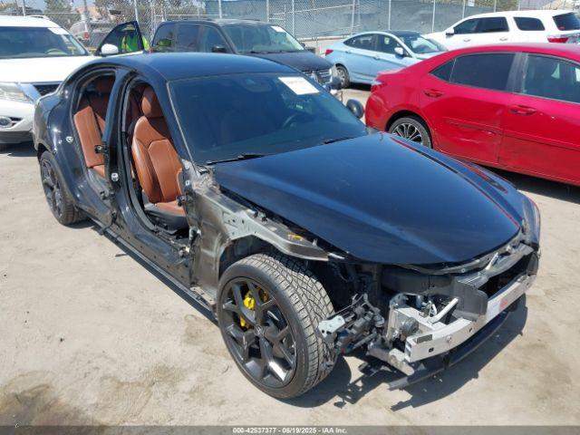  Salvage Alfa Romeo Giulia