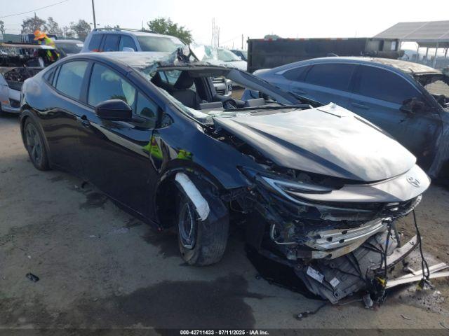  Salvage Toyota Prius