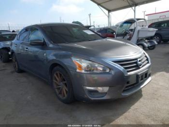  Salvage Nissan Altima