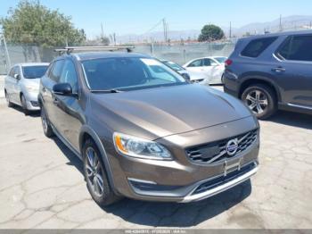  Salvage Volvo V60 Cross Country