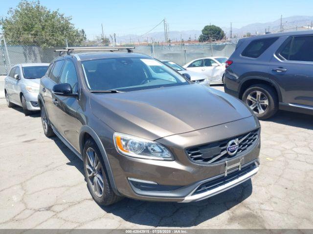  Salvage Volvo V60 Cross Country