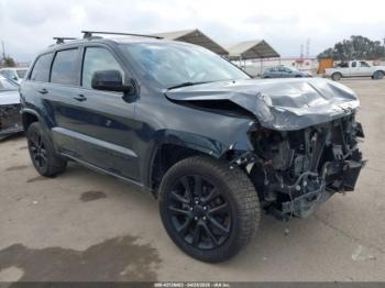  Salvage Jeep Grand Cherokee
