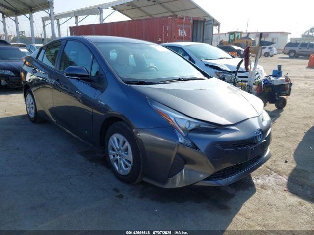  Salvage Toyota Prius
