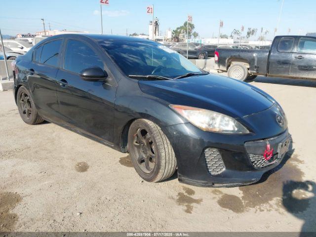  Salvage Mazda Mazda3