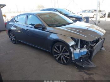  Salvage Nissan Altima