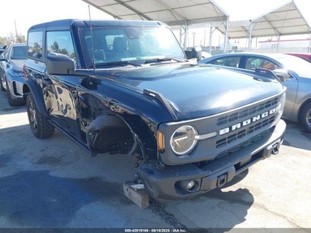  Salvage Ford Bronco