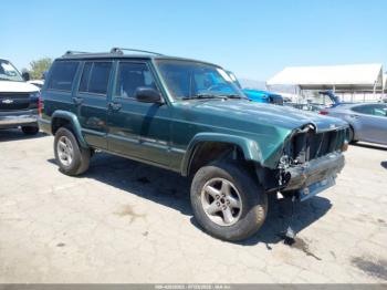  Salvage Jeep Cherokee