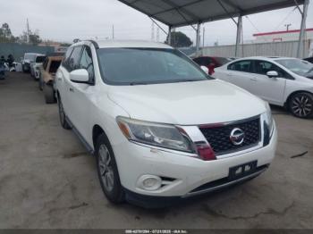  Salvage Nissan Pathfinder