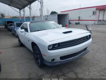  Salvage Dodge Challenger