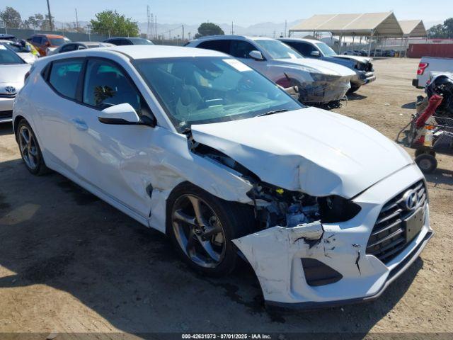  Salvage Hyundai VELOSTER