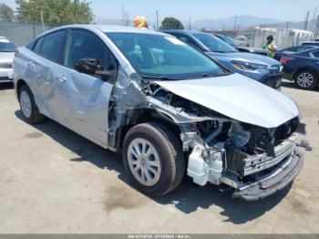  Salvage Toyota Prius