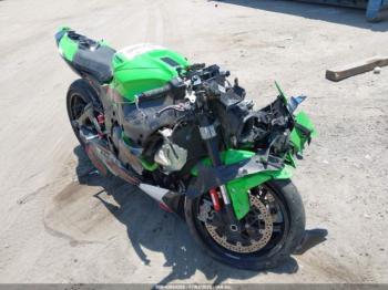  Salvage Kawasaki Zx1002