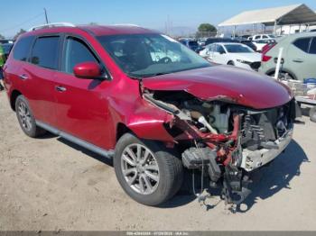  Salvage Nissan Pathfinder