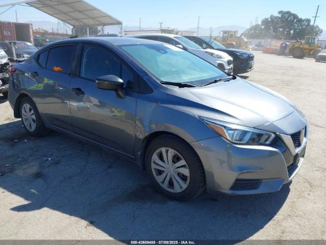  Salvage Nissan Versa