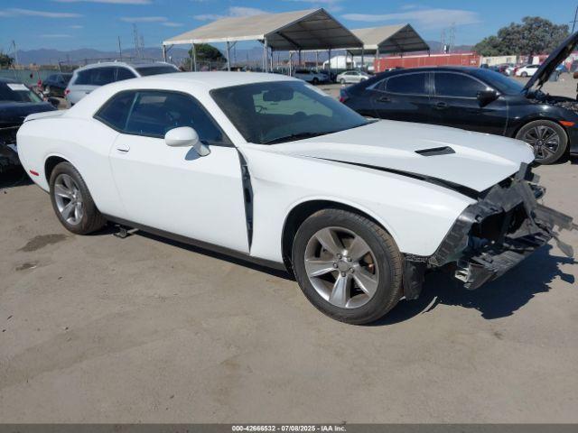  Salvage Dodge Challenger