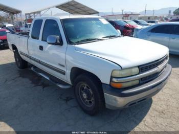  Salvage Chevrolet Silverado 2500