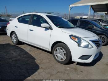  Salvage Nissan Versa