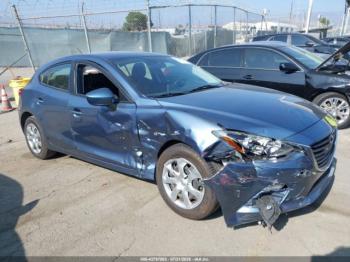  Salvage Mazda Mazda3