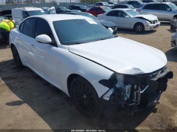  Salvage Alfa Romeo Giulia