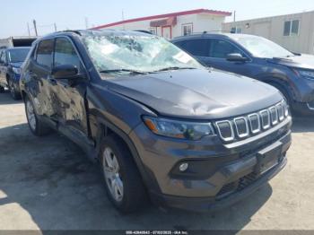  Salvage Jeep Compass