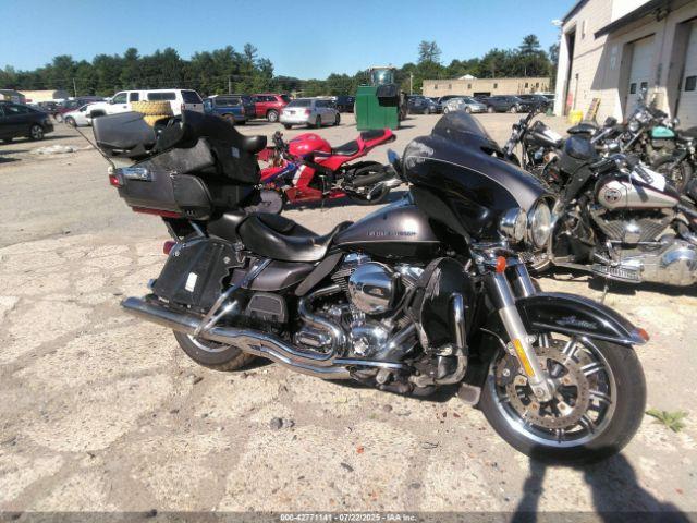  Salvage Harley-Davidson Flhtk