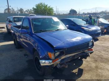  Salvage Toyota Tacoma