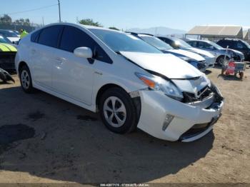  Salvage Toyota Prius