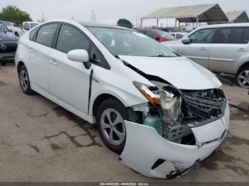  Salvage Toyota Prius