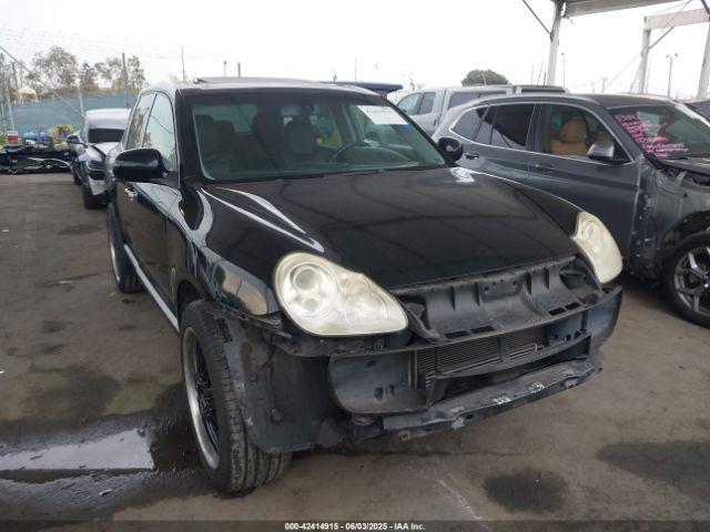  Salvage Porsche Cayenne