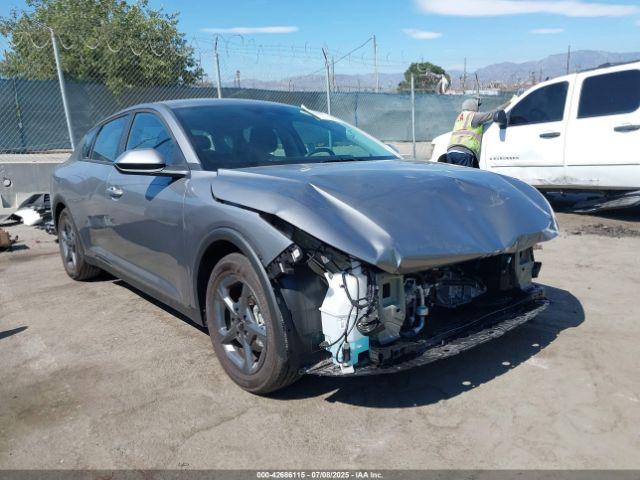 Salvage Kia K4