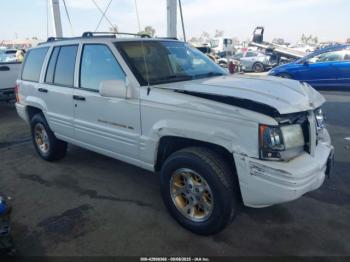  Salvage Jeep Grand Cherokee