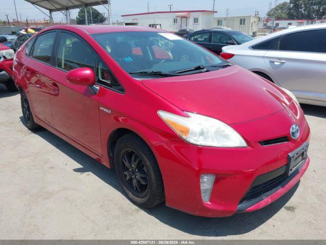  Salvage Toyota Prius
