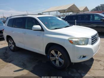  Salvage Toyota Highlander