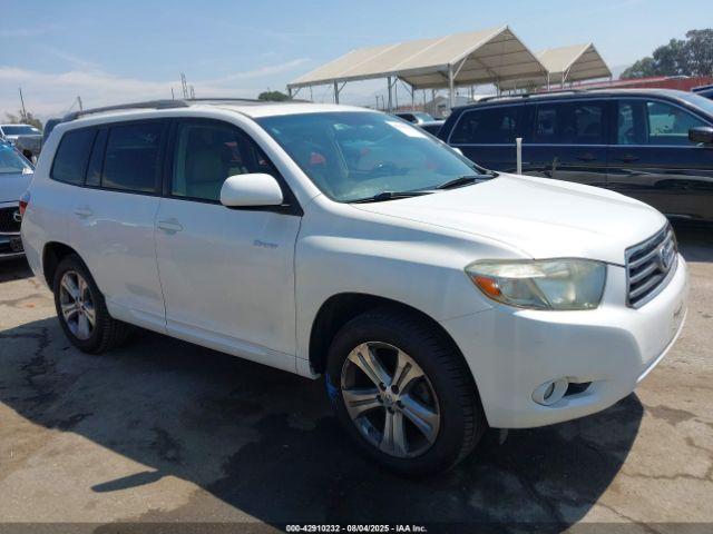  Salvage Toyota Highlander
