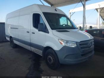  Salvage Mercedes-Benz Sprinter 3500
