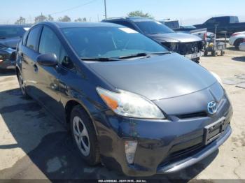  Salvage Toyota Prius