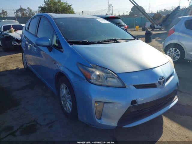  Salvage Toyota Prius