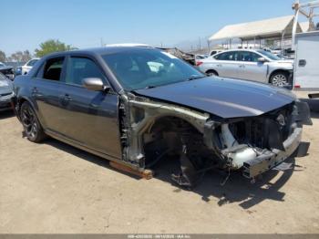  Salvage Chrysler 300