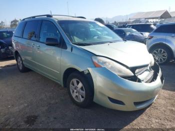  Salvage Toyota Sienna