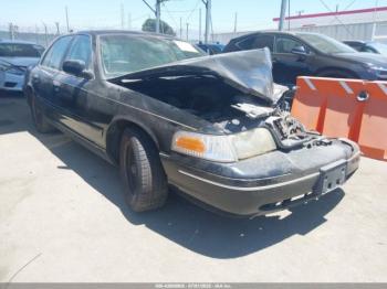  Salvage Ford Crown Victoria