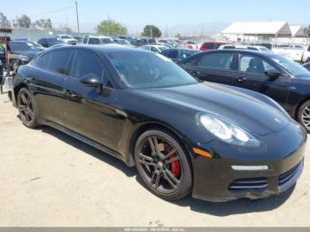  Salvage Porsche Panamera
