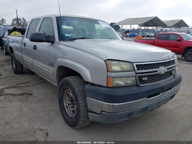 Salvage Chevrolet Silverado 2500