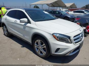  Salvage Mercedes-Benz GLA