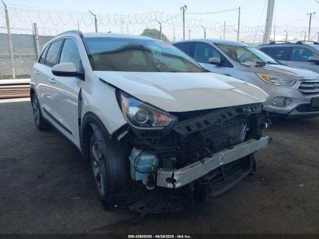  Salvage Kia Niro