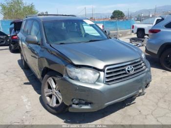  Salvage Toyota Highlander