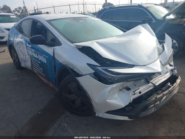  Salvage Toyota Prius