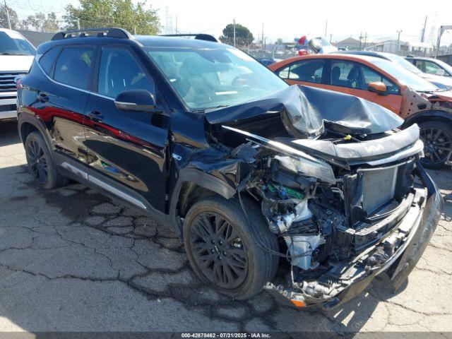  Salvage Kia Seltos