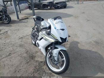  Salvage Yamaha Yzfr6